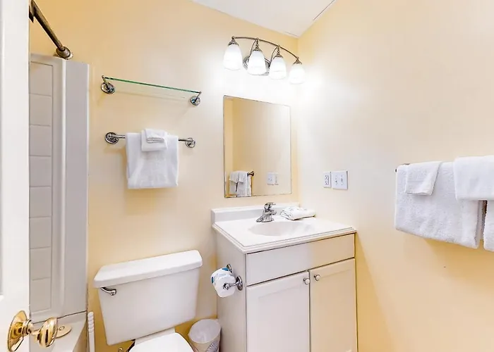Gulfside Townhomes #40 Apartment *
